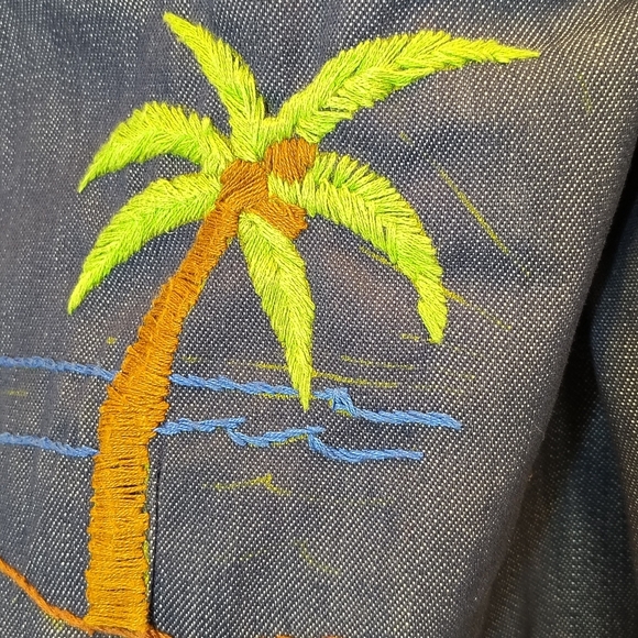 ECCLECTIC EMBROIDERED DENIM SHIRT JACKET WOMENS S/M GRAIL UNIQUE BOHO HIPPIE - Picture 8 of 9